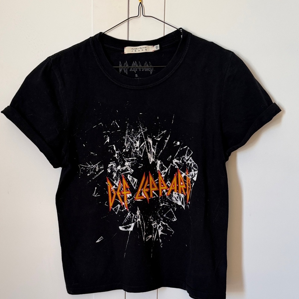 Alice + Olivia Black Def Leopard Graphic Tee XS